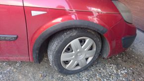 Plastové lemy blatníkov pre Renault Scenic II (2003-2009)