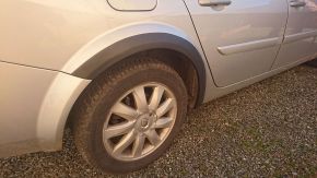 Plastové lemy blatníkov pre Renault Megane II kombi (2002-2009), 5-dverová verzia